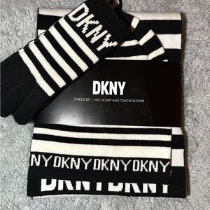 DKNY Black & White Winter Set — Hat, Scarf + Gloves (Vintage Logo)